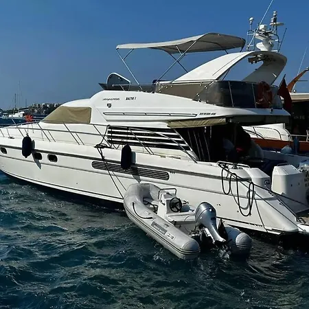 Yacht In Yalikavak Botel Bodrum