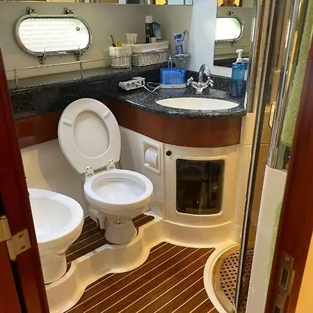 Yacht In Yalikavak Hotel en barco