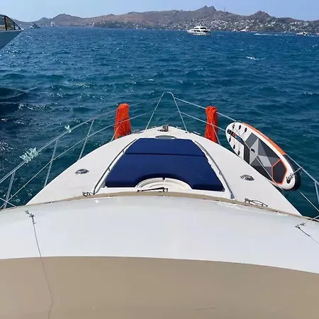 Yacht In Yalikavak Hotel en barco